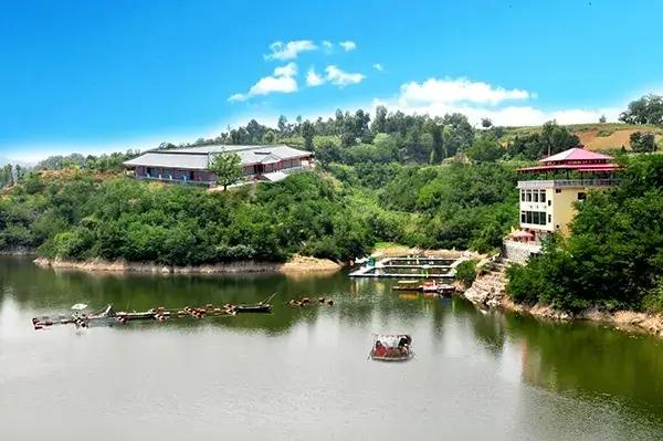 洛南音乐小镇、抚龙湖、溪乐谷民宿入选农业农村部夏季精品路线