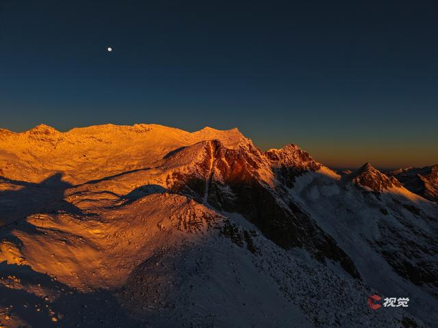 C视觉·遥望雪山(59)丨最佳观山季来临 C视觉摄影师把川西顶流美景为你“一网打尽”