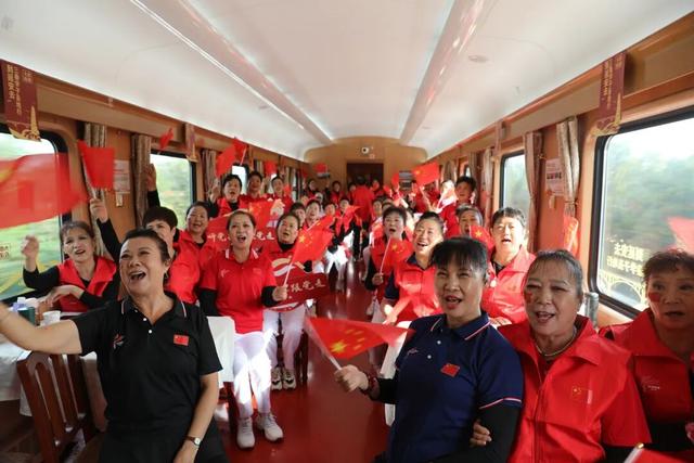 Y502次旅游专列，发车！