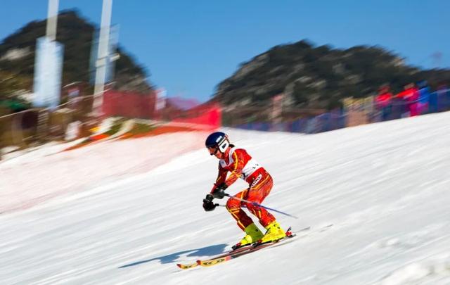 六盘水“滑雪季”正式启动，线上订票还有消费金返现福利！