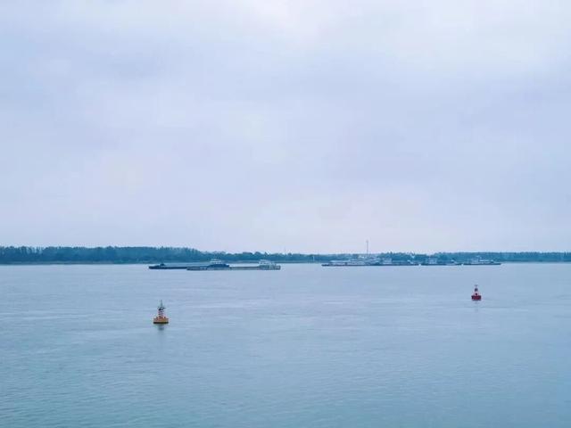 秋光正好，栖霞来邀