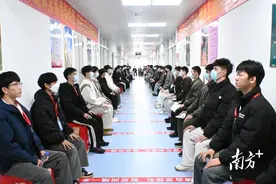 汕尾军分区领导到陆河县检查督导征兵体检工作图片