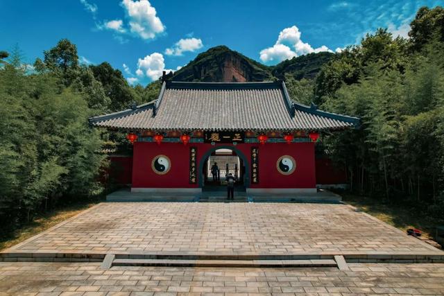 苏赣“双超”同日开战，免费领全年畅游年卡：镇江市民门票福利直接拉满！