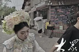 【钱眼2024】曲水亭街“簪花女”图片