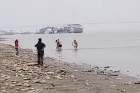 事发汉口江滩，紧急寻人！已找到两位图片