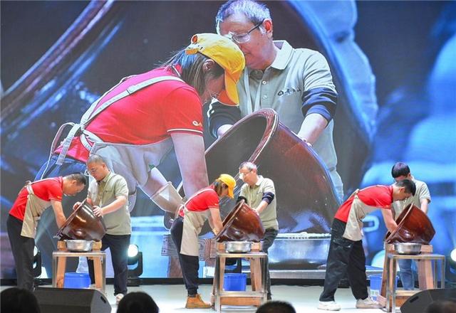 2025中国南酸枣之乡旅游音乐文化节暨齐云山登山节圆满收官