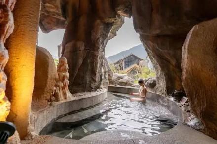 最冷“三九天”不要怕，来广西贺州泡温泉！