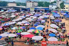 赶圩咯！赶一趟那马圩日，邂逅不一样的烟火气图片