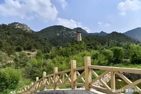 步步登高层层观瀑，清凉漂流探秘雨林，乐嬉谷里纳凉拾景图片