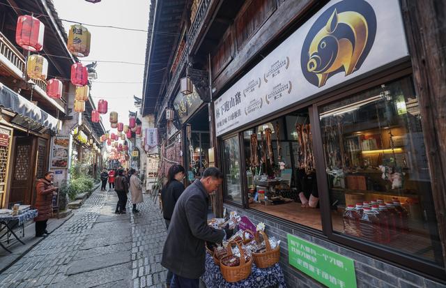 浙江金华：打造特色文旅新消费场景