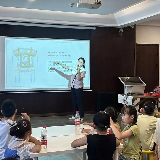 活动报名开启！2025年秦淮区博物馆暑期公益研学游第三期→
