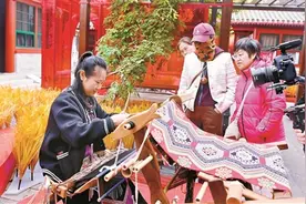 手编竹简回望千年大秦 梦幻稻田再现天下粮仓图片