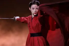 陈丽君带着越剧登上《乘风2024》舞台图片
