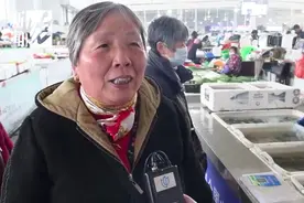 价钱猛跌！这几天最好吃！上海人嗦得停不下来，但需注意“避雷”图片