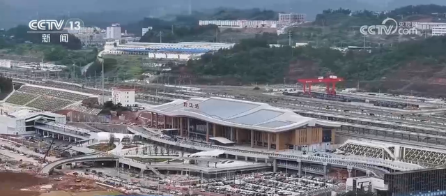 年中经济观察 | “人享其行、货畅其流”的背后是中国交通的“硬核”实力
