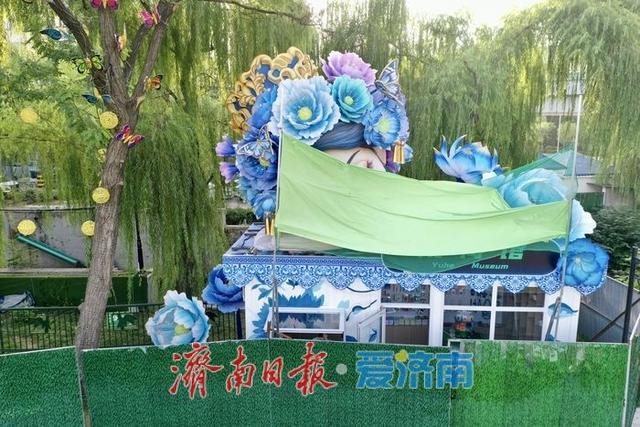 大明湖西北角再现“雨荷风情”  文创馆即将亮相