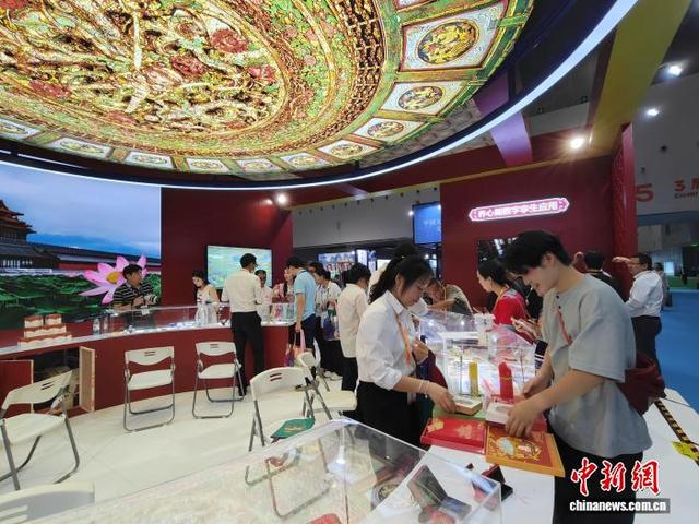 第22届中国—东盟博览会旅游展区在广西桂林开展