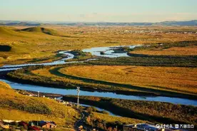 走进阿坝州若尔盖县，夕阳下的九曲黄河第一湾图片
