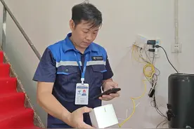 “实实在在为客户解决问题，我就非常满足！”图片