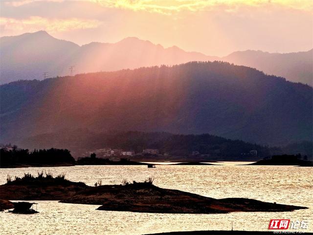 跟着网友游桂林丨山水不在画里，在灵川的黄昏里