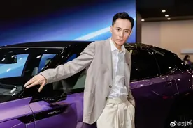 演员刘烨暴瘦17斤，引生病猜测！本人回应：气得浑身发抖图片