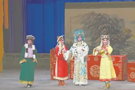 京剧《文姬归汉》在安徽淮南剧院上演图片