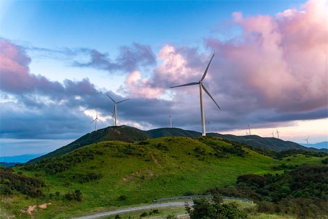 美到犯规！8座中外名山新晋“世界旅游名山”，这份攻略带你云打卡