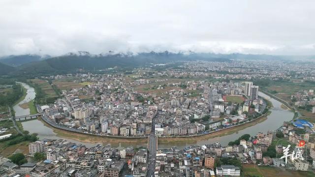 云浮罗定市太西村：彩虹人间 烟火新篇