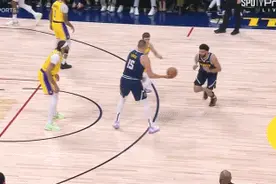 ⌚消失的暂停？湖人挑战成功被扣暂停🧠真相究竟是什么？图片