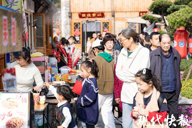 沉浸式享受秋日“慢生活”，南通唐闸古镇花卉市集启幕