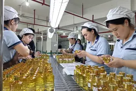 贵州仁怀：政策扶持小瓶酒创新 布局白酒产业新赛道图片