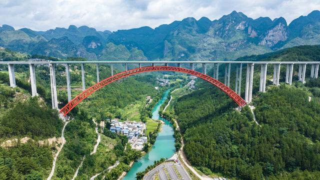 贵州罗甸：做热“亲水”夏日品牌 促全域旅游发展
