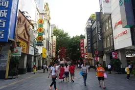 实现户外广告规划全覆盖后，广州如何守护“头顶上的安全”？图片