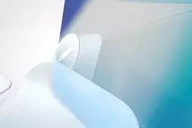 iOS 26“丑”上热搜第一！苹果史诗级更新，“液态玻璃”设计公布图片