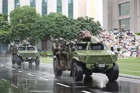 做维护澳门繁荣稳定的“定海神针”——中国人民解放军进驻澳门二十五周年纪实图片