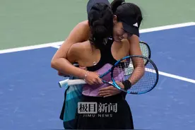 喜讯！王欣瑜谢淑薇挺进美网女双4强图片