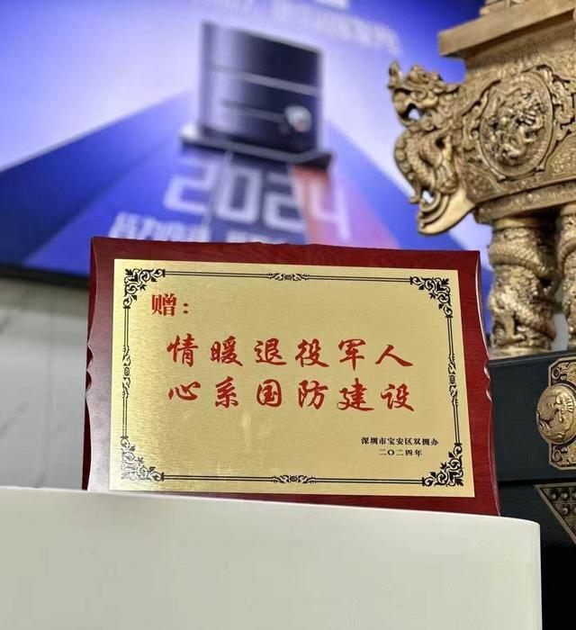 小手机支架撑起大梦想！