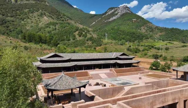 在泸沽湖转山转海，感受这片高原秘境的文化焕新
