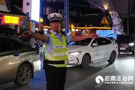 国庆168小时！西双版纳州交警“八个到位”措施确保全州道路交通安全有序图片