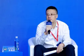 浦银理财罗英宗谈银行理财权益资产配置：可在合规前提下引入半主动投资模式图片