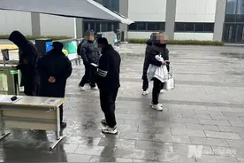 对话高合汽车盐城工厂员工  工人：耗不起  管理层：我们也在找工作图片