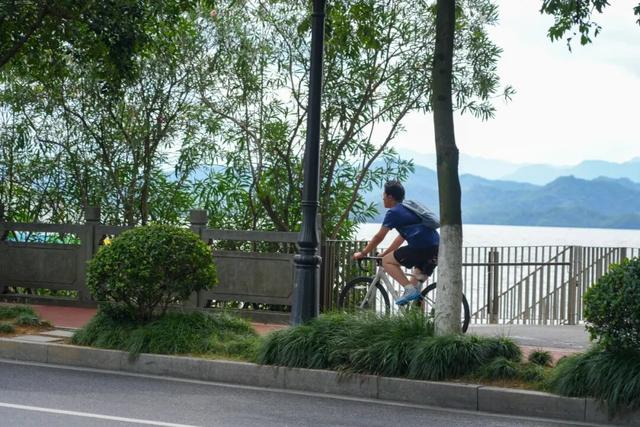 车轮吻过千岛湖，解锁一个秋日限定浪漫