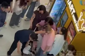 广州有人抢泡泡玛特抢出人命？谣言！图片