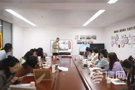 金家岭街道举办瓷板画文化“两创”活动图片