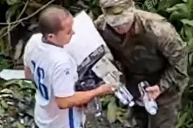 台风过后，居民自发送物资感谢子弟兵上演“极限拉扯”视频封面