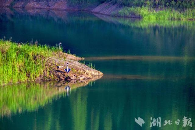 组图|圣水天池佛宝山
