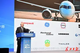 C919总设计师吴光辉的“武汉航线”图片