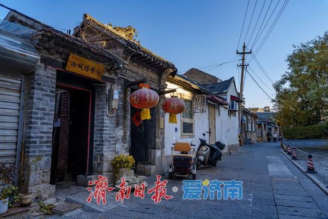 一年四季 泉在济南丨济南西城根街：老街韵味悠长，西城墙遗址彰显历史文化底蕴