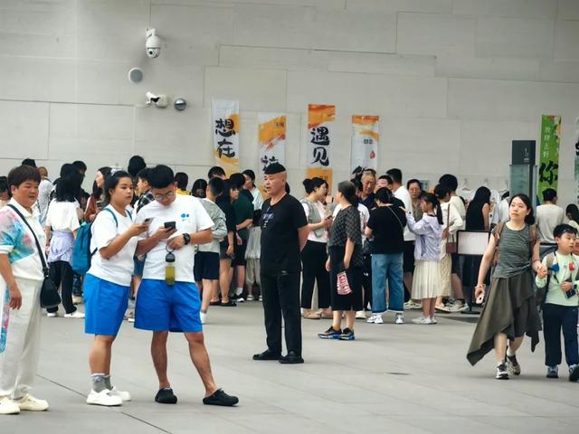 爆满！游客排队打卡！日照这里，一定要提前预约！