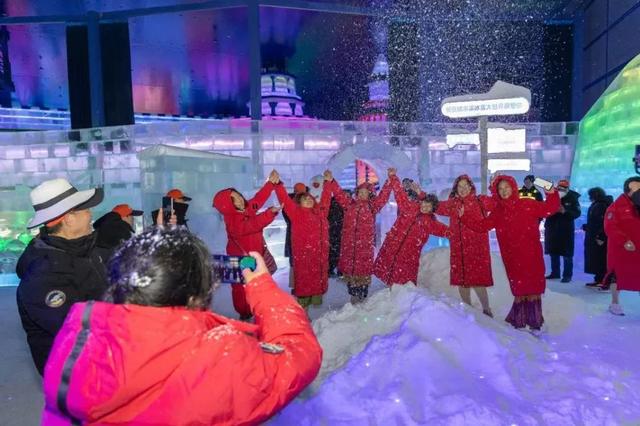 凭音乐节、演唱会凭证享优惠！哈尔滨梦幻冰雪馆给游客送福利